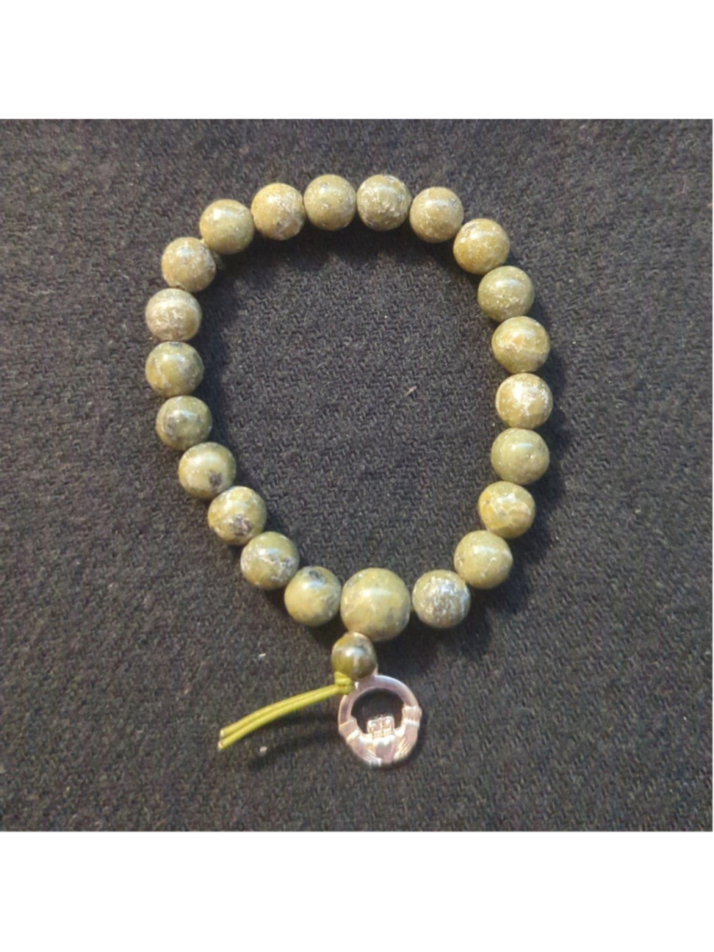 Green Serpentine Gemstone Beaded Claddagh Charm Stretchy Statement Bracelet